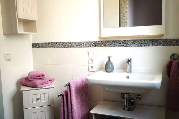 Ferienwohnung für 3 Personen, mit Terrasse in Kitzingen - 4