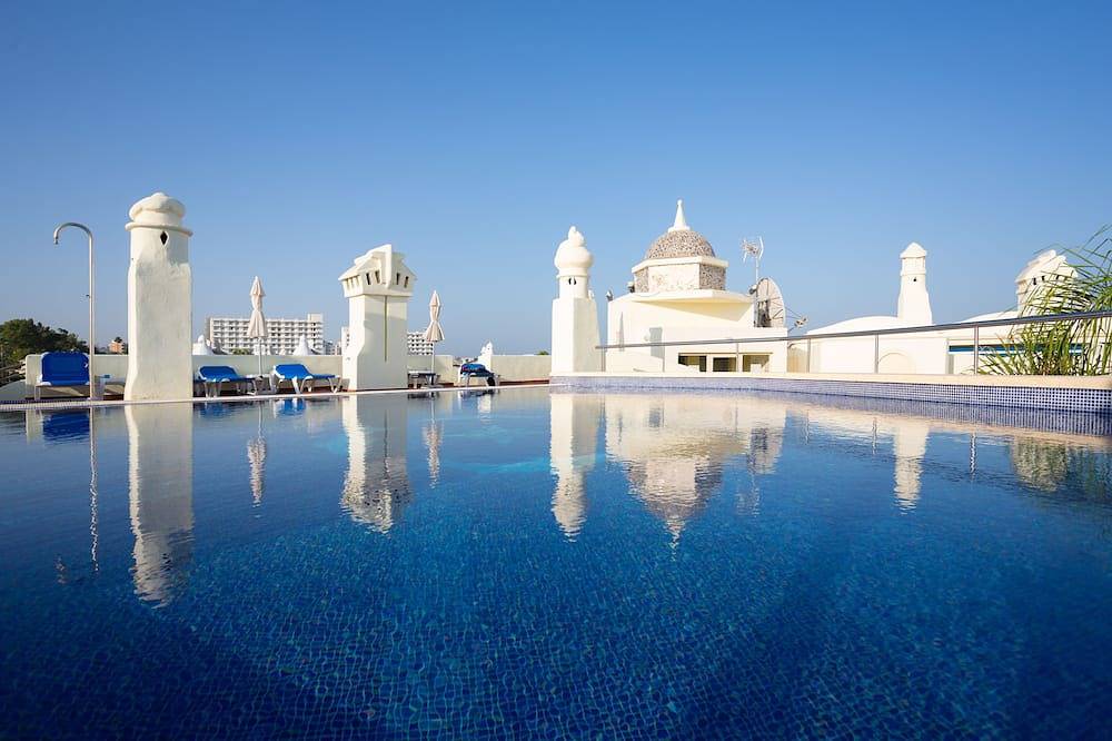 Entire apartment, Luxury Marine Apartament Wifi in Benalmádena Costa, Costa del Sol