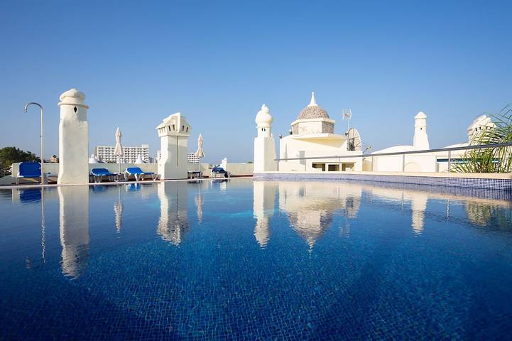 Holiday apartment for 4 people, with balcony and pool - 1