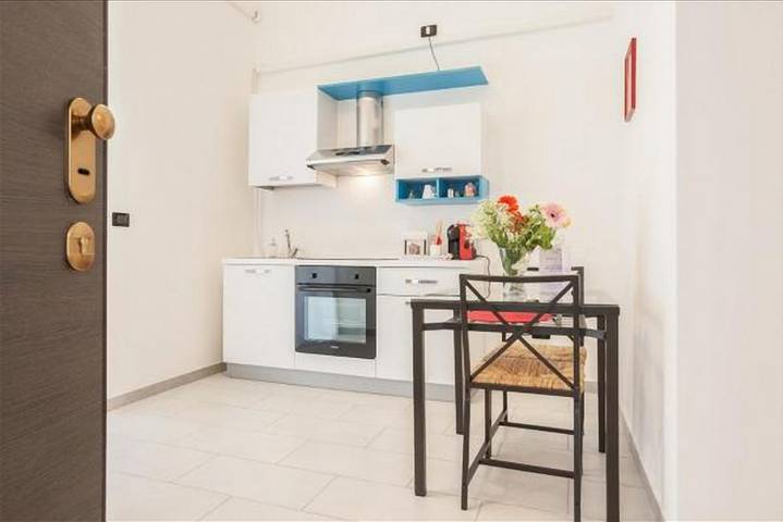 Ganze Wohnung, Ferienwohnung für 2 Personen mit Balkon/Terrasse in Bari, Bari Provinz