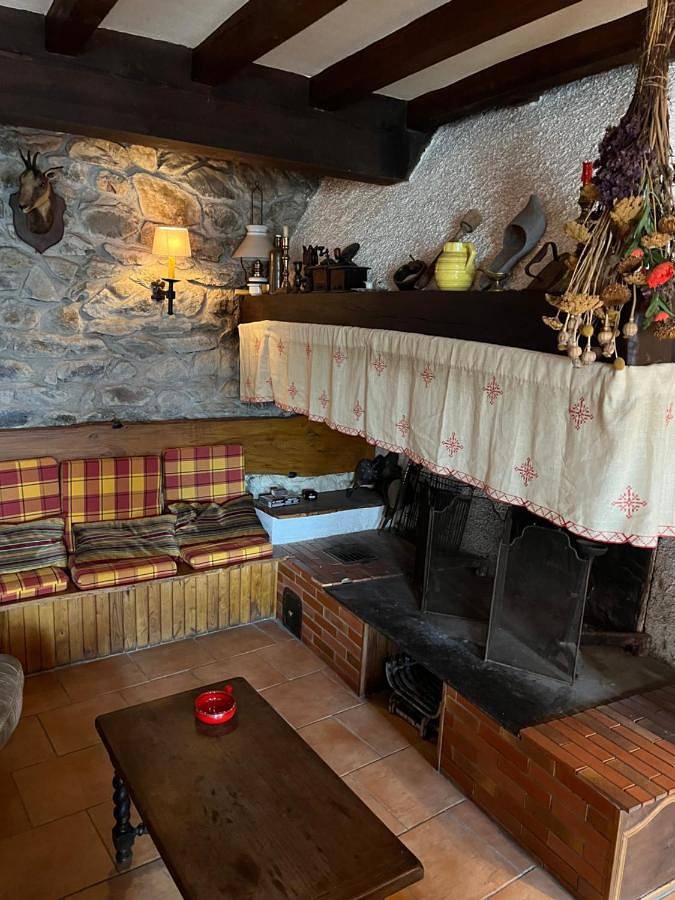 Location de vacances pour 8 personnes, avec vue et jardin à Sorgeat - 2