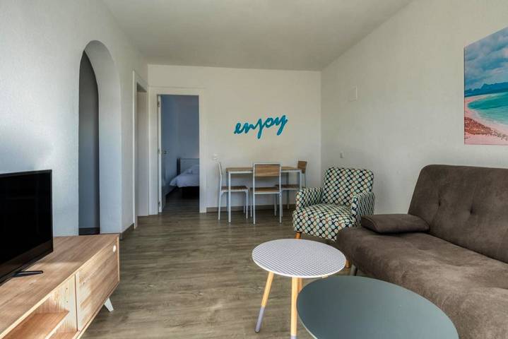 Apartahotel para 3 personas, con jardín además de vistas y piscina en Fuerteventura
