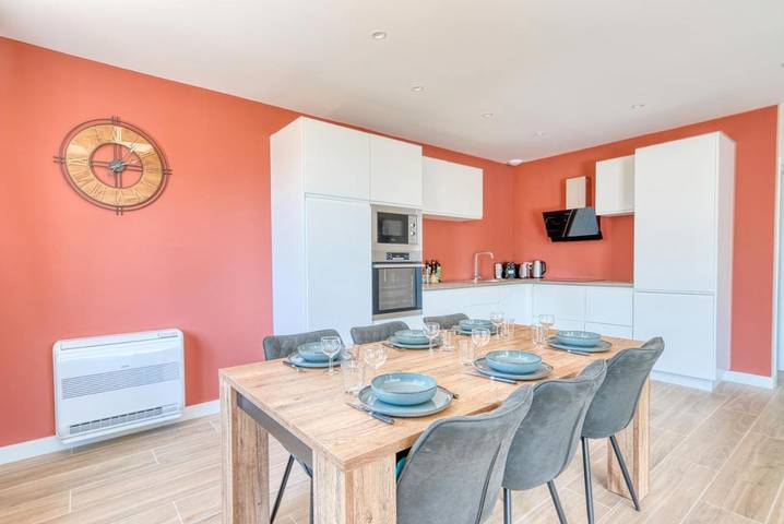 Gîte pour 4 personnes, avec Terrasse ainsi que Jardin et Vue à Jons