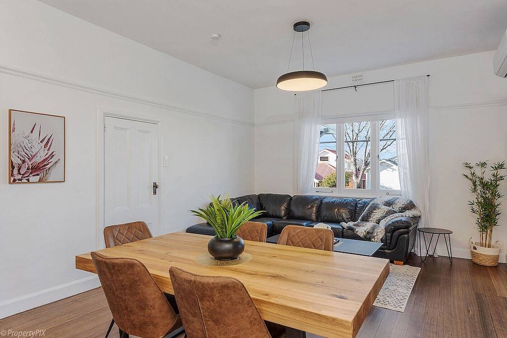 Hobart's Finest, Lux 3 bdm, Central Location with off street parking. in Hobart, Tasmanien