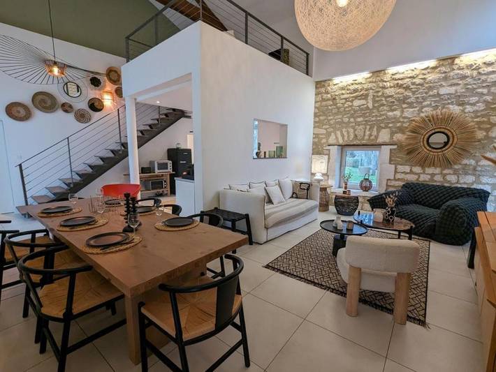 Location de vacances pour 6 personnes, avec terrasse et jardin, animaux acceptés à Saint-Yrieix-sur-Charente