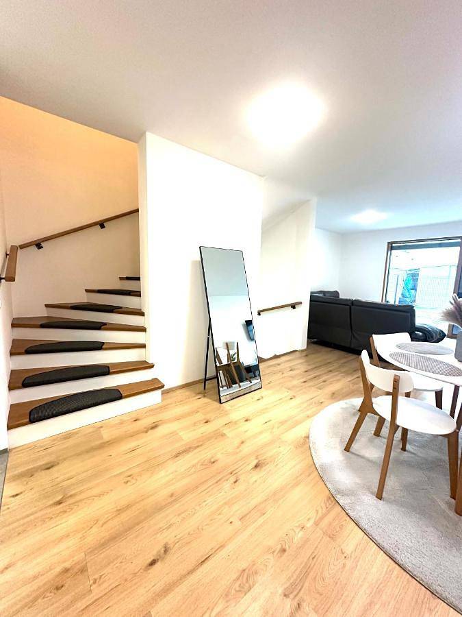 Ferienhaus für 8 Personen, mit Ausblick und Garten, mit Haustier - 1