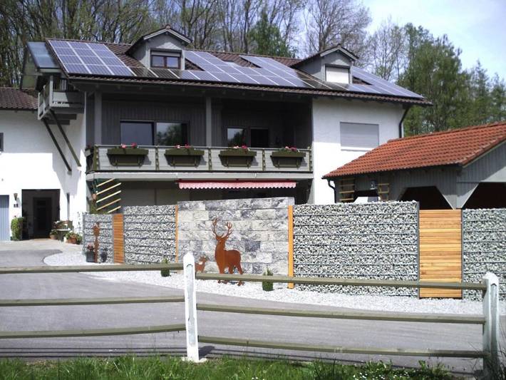 Ferienwohnung für 2 Personen, mit Terrasse und Garten sowie Ausblick