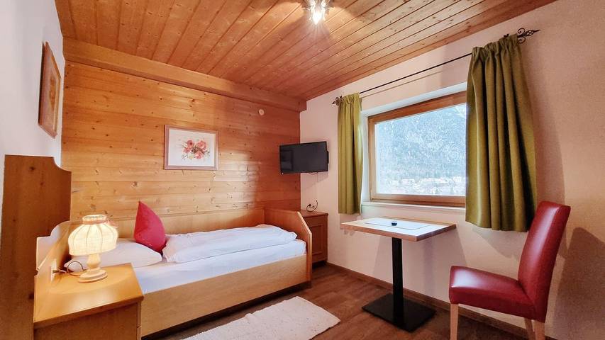 Ferienhaus für 9 Personen, mit Balkon, mit Haustier in Alpenwelt Karwendel - 4