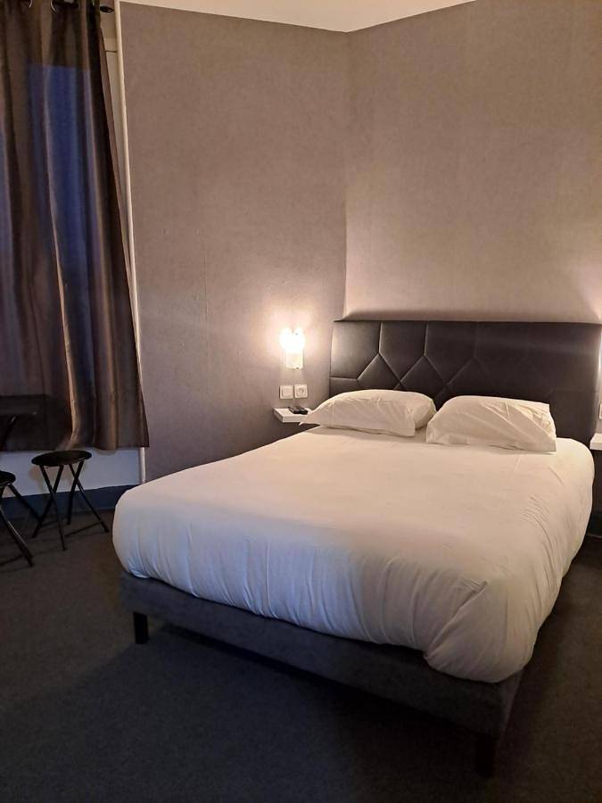 Hôtel pour 4 personnes à Montluçon - 2
