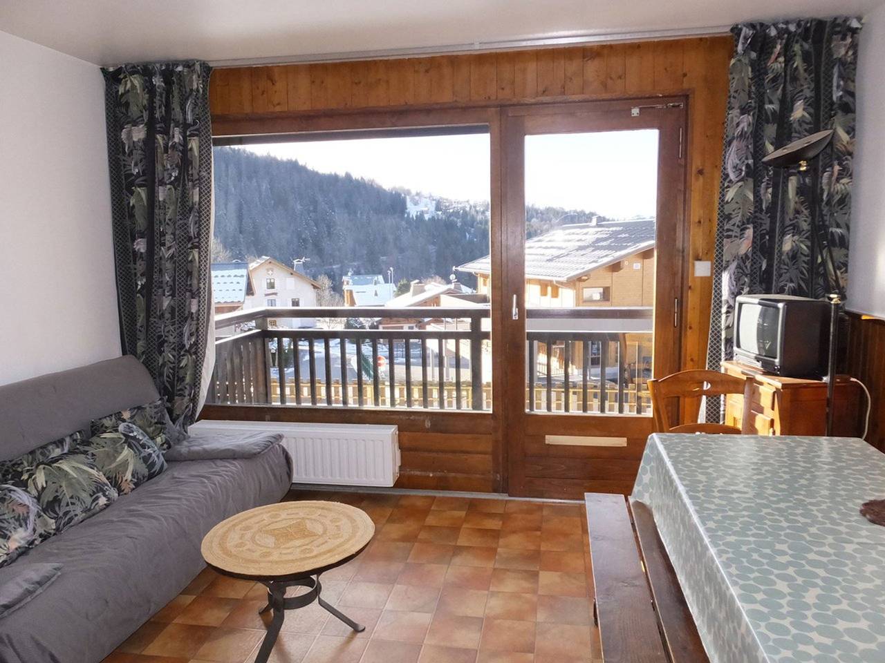 Ganze Wohnung, Appartement en duplex pour 6, balcons, parking, au cœur de Notre-Dame-de-Bellecombe in Notre-Dame-de-Bellecombe, Albertville und Umgebung
