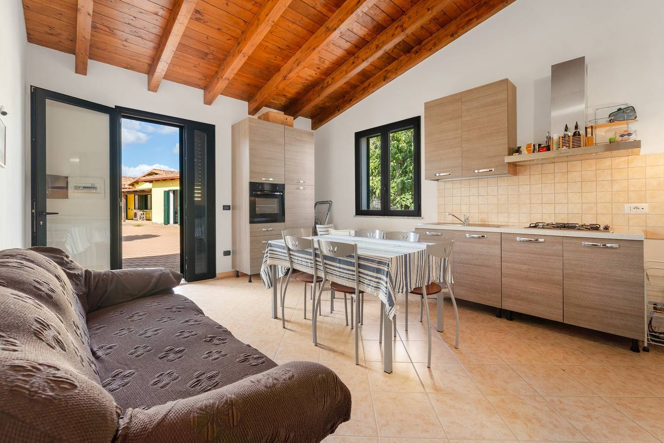 Casa de vacaciones Residencia Sulcis 7 con terraza compartida y aire acondicionado in Is Cuccus, Masainas