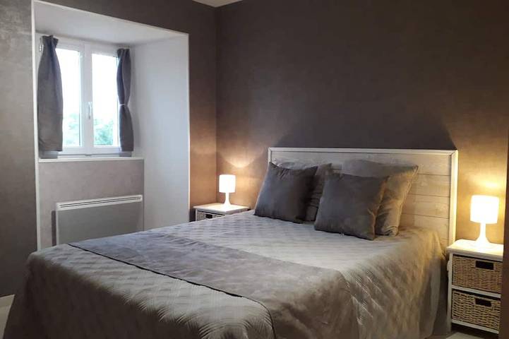 Location de vacances pour 6 personnes, avec terrasse et jardin à Saint-Denis-en-Margeride - 2