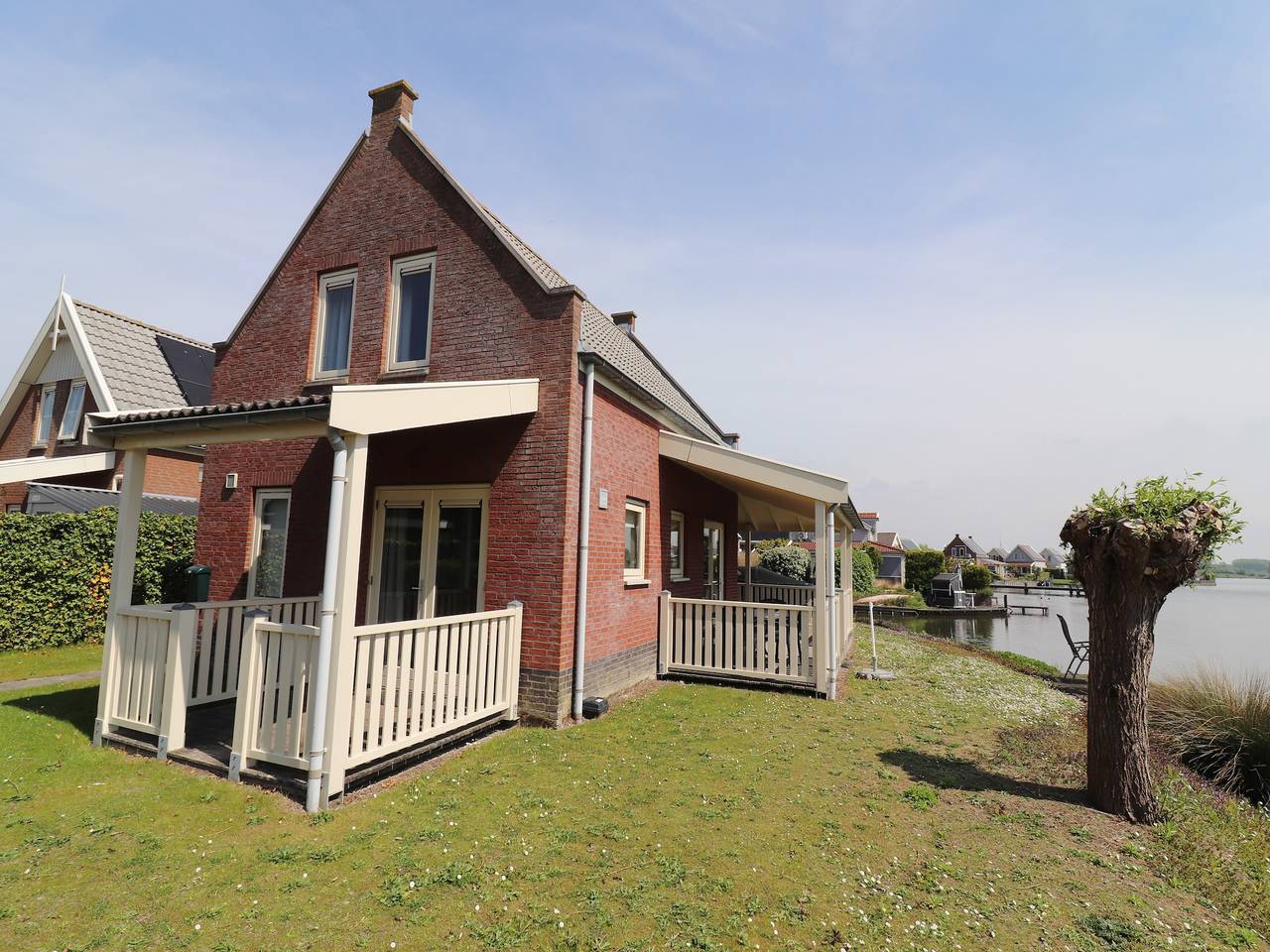 Bungalow voor 6 Personen in Bernisse, Nederlandse Noordzeekust