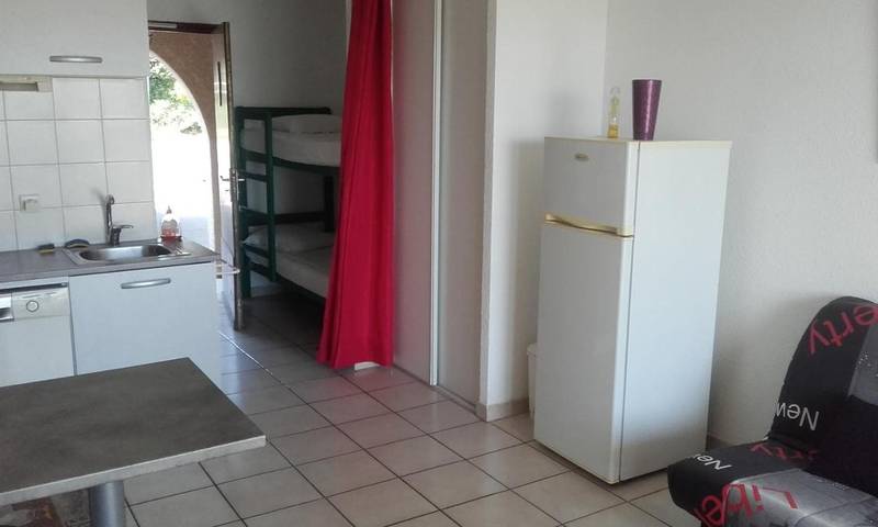 Gîte pour 4 personnes, avec terrasse et piscine à Cervione - 4