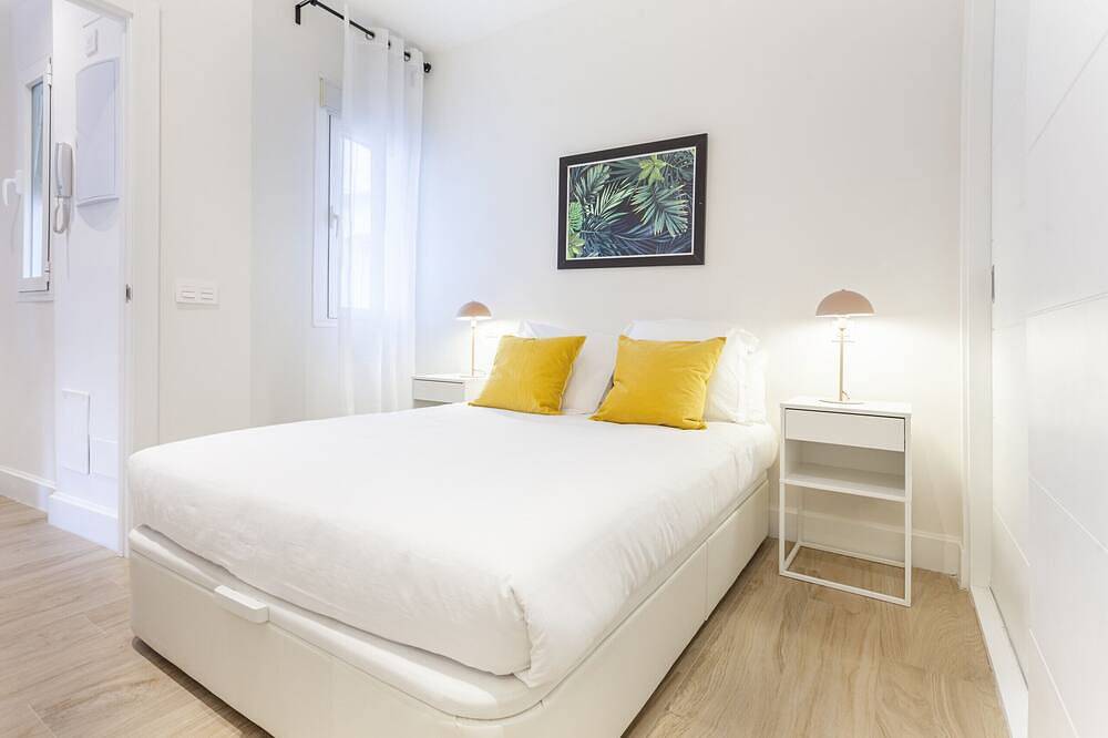Entire apartment, Universidad Iii apartment  in Madrid in Tetuán, Madrid