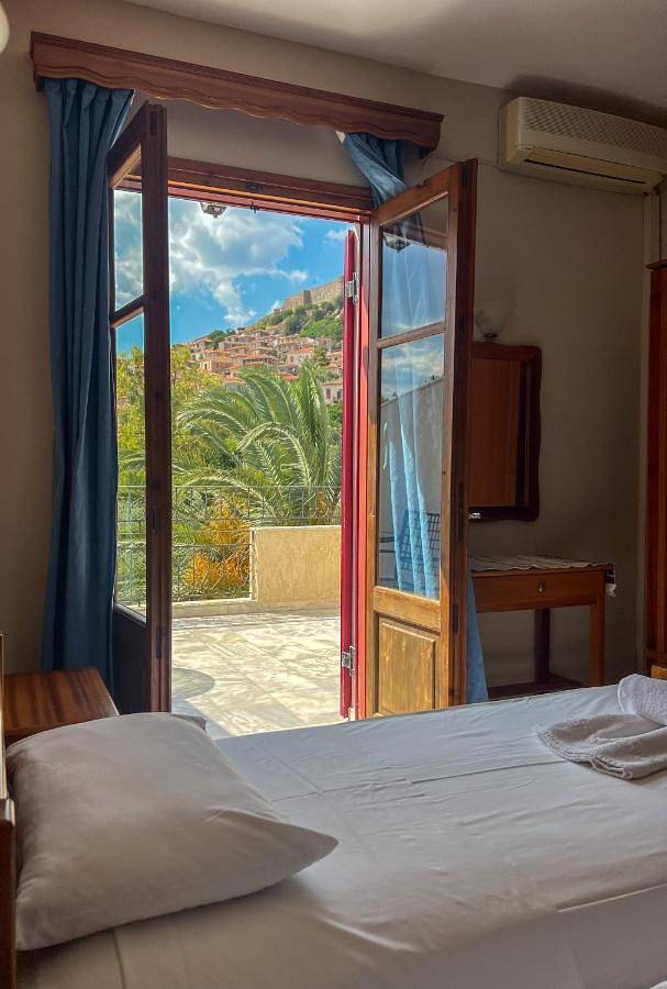 Appart’hôtel pour 2 personnes, avec vue ainsi que balcon et jardin