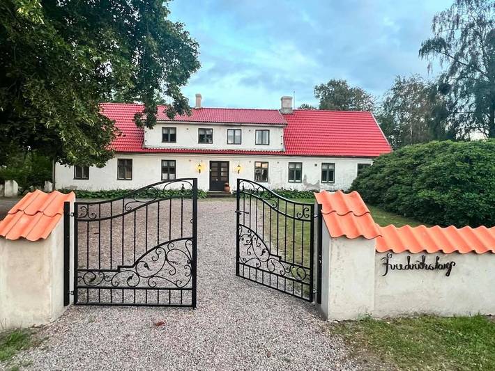 Villa för 9 Personer, med Balkong samt Terass och Utsikt i Laholm