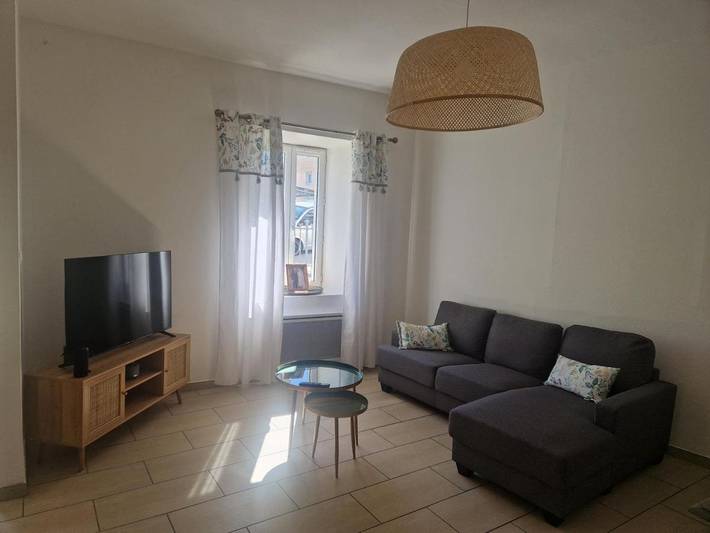 Location de vacances pour 6 personnes, avec jardin à Saint-Martin-de-Villereglan