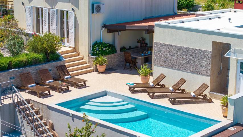 Ferienhaus mit Meerblick für 10 Personen, mit Balkon und Garten in Kroatien - 3