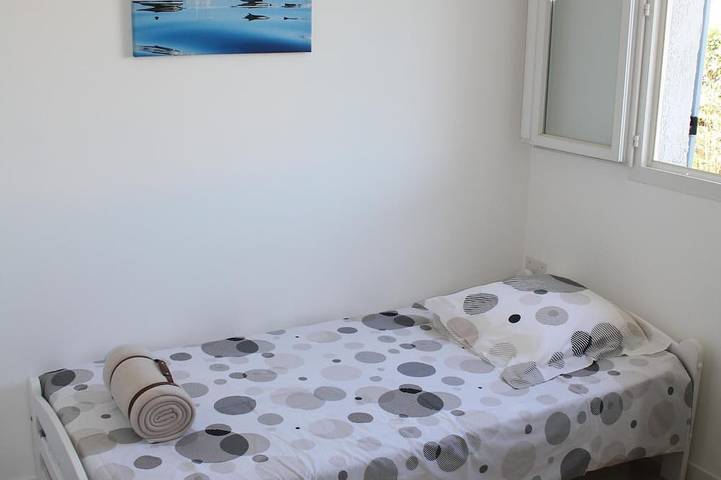 Location de vacances pour 8 personnes, avec terrasse et jardin dans Folelli - 3