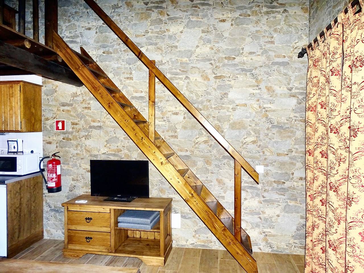 Casa acogedora en Redondo + Terraza in Redondo, Distrito de Évora