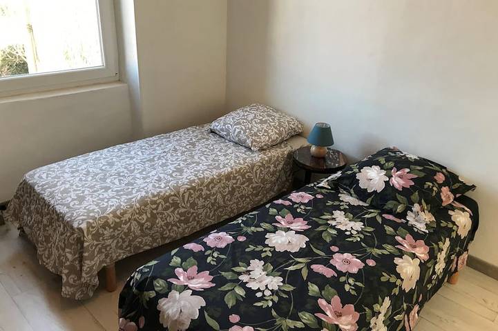 Gîte pour 6 personnes, avec jardin et balcon à Roujan - 3