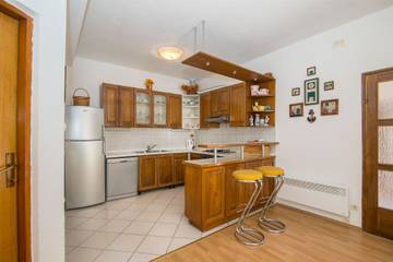 Ferienwohnung für 7 Personen in Baska Voda, Split-Dalmatien, Bild 1