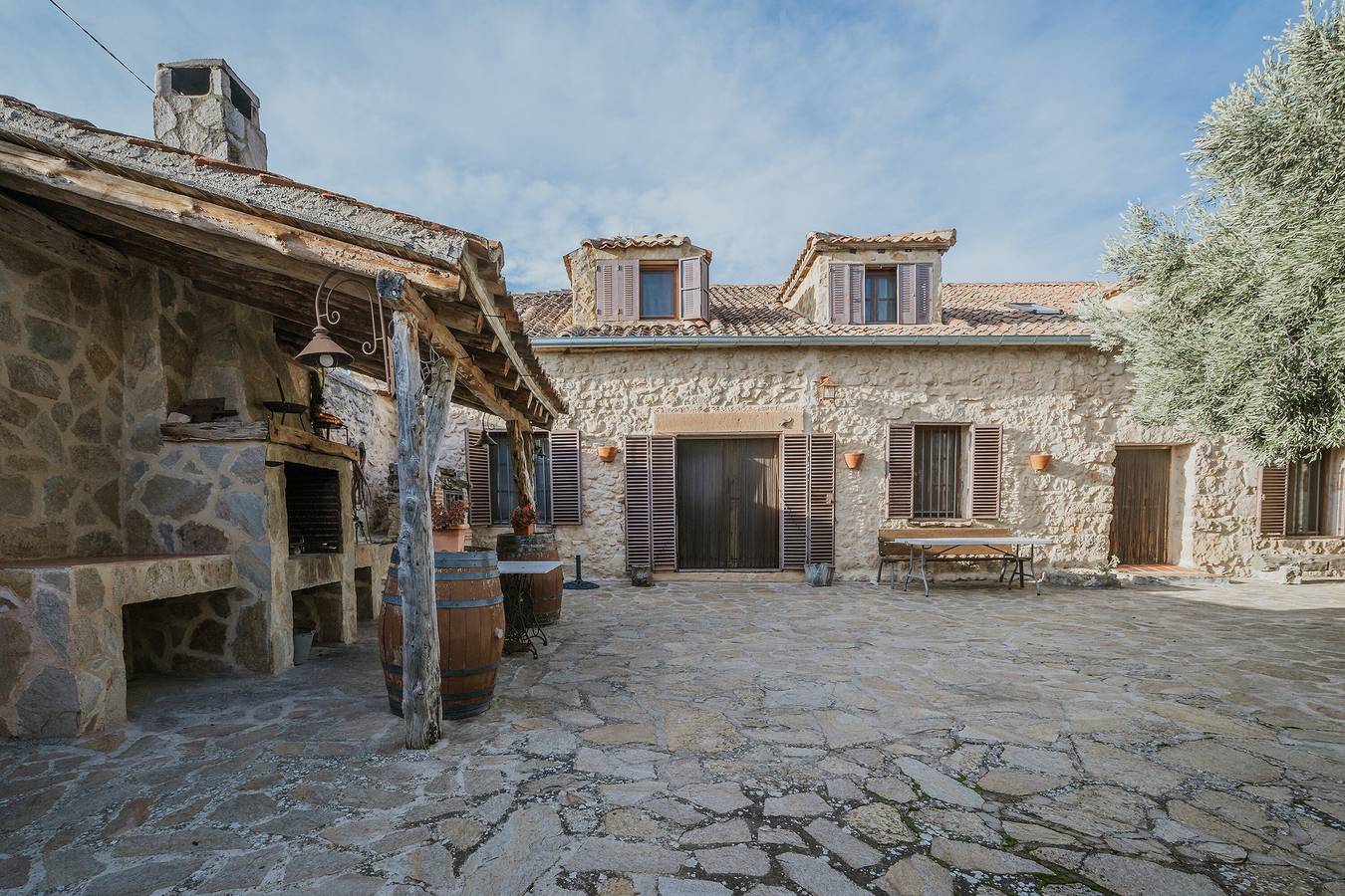 Casa Rural 'El Escondite De Los Duendes' mit Bergblick, privatem Garten und Wlan in Sepúlveda, Segovia Provinz