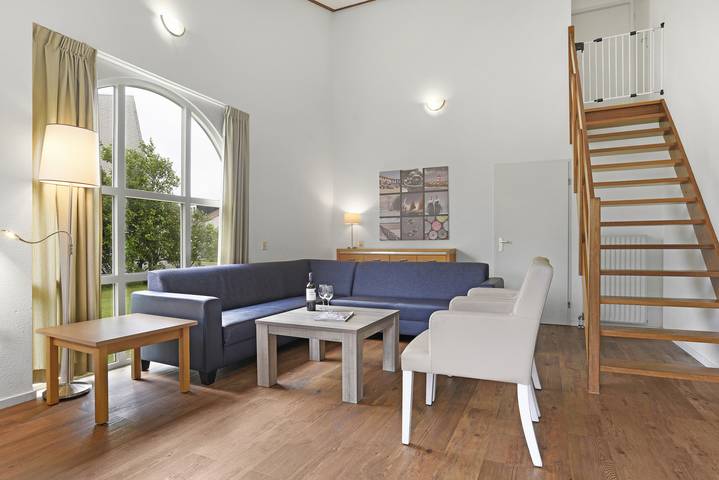 Ferienhaus für 8 Personen, mit Sauna und Terrasse sowie Balkon/Terrasse in Brouwershaven - 2