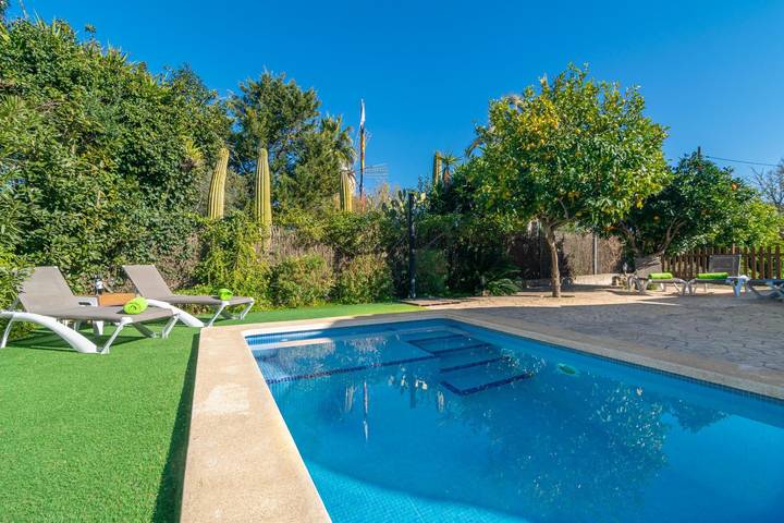 Es Molí Can Torres - Preciosa casa de pueblo con piscina privada en el centro de Mallorca. Wifi gratis. in Sineu, Interior de Mallorca