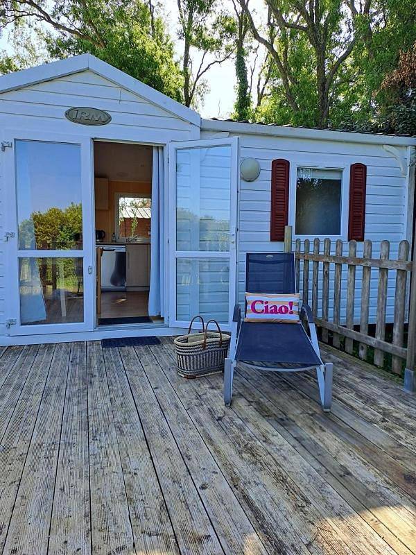 Location de vacances pour 4 personnes, avec terrasse ainsi que jardin et vue dans Plage de Lestrevet - 2