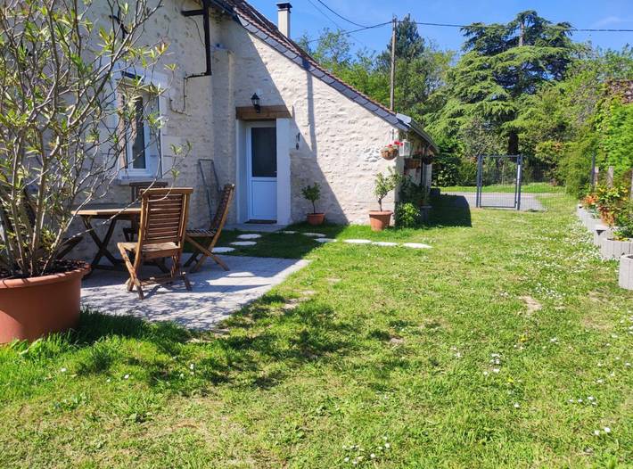Gîte pour 3 personnes, avec jardin ainsi que jacuzzi et terrasse, animaux acceptés en Indre-et-Loire - 4