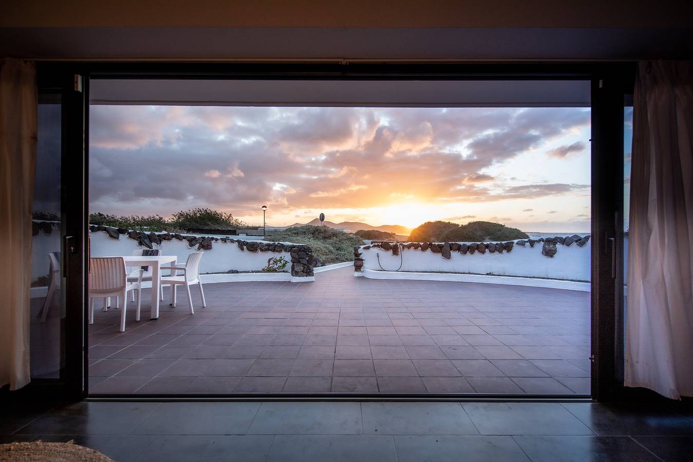 Famara Sunset Bungalow in Playa Famara, Teguise