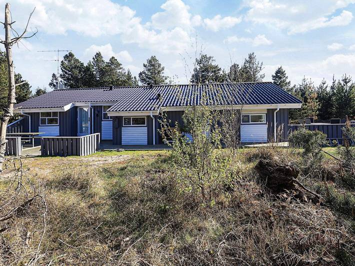 Ferienhaus für 10 Personen, mit Terrasse und Garten sowie Pool in Aalbæk