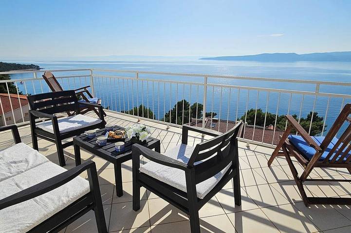 Villa pour 20 personnes, avec Balcon à Brela