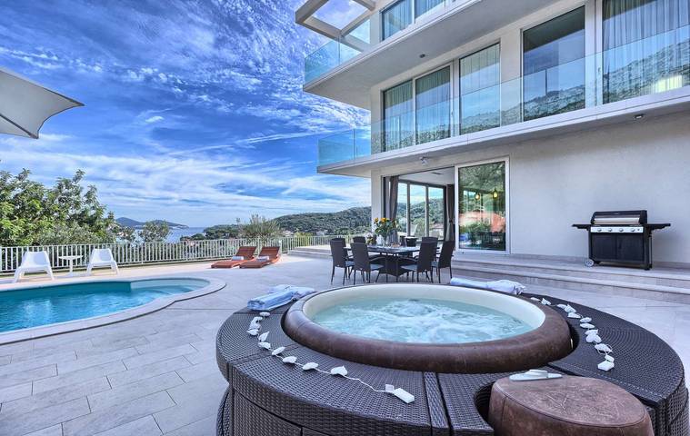 Villa pour 12 personnes, avec piscine ainsi que balcon et sauna à Zaton - 2