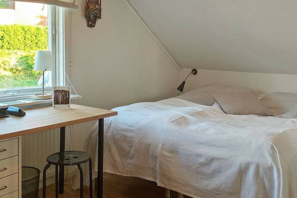 8 Personen Ferienhaus in Lerum in Lerum, Västergötland