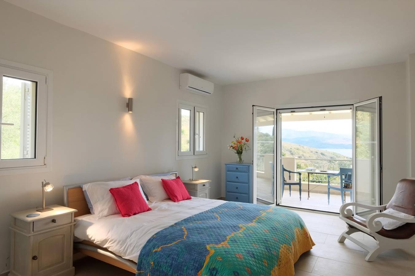 Elegant Signature Villa with Magnificent Sea Views near Agios Stephanos in Agios Stefanos (Corfu), Corfu