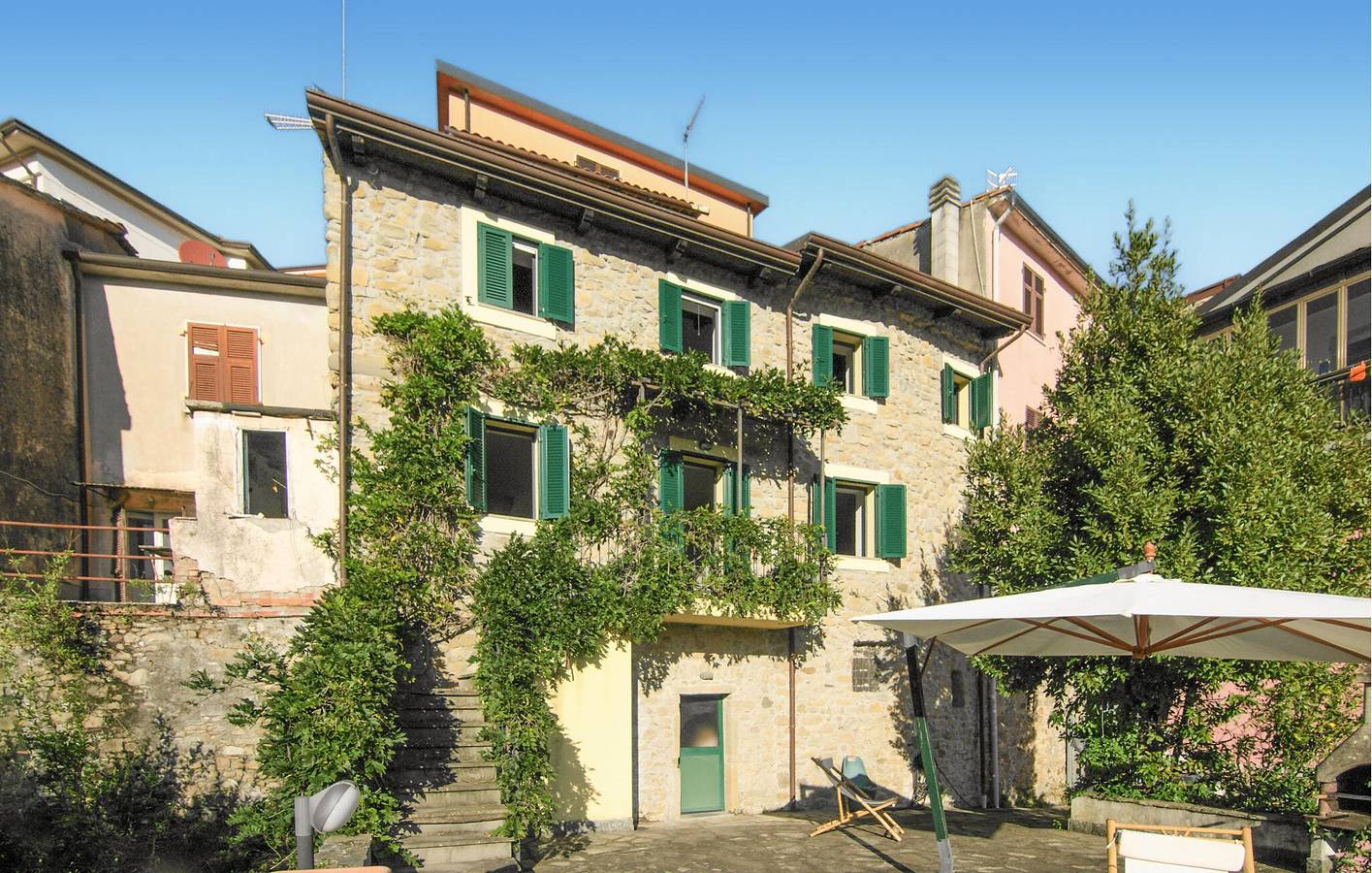 Agriturismo voor 6 Personen in Follo, Regionaal Natuurpark Montemarcello-Magra-Vara