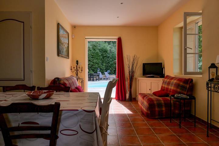 Location de vacances pour 4 personnes, avec jardin et terrasse, adapté aux familles à Saint-Paul-Trois-Châteaux - 3