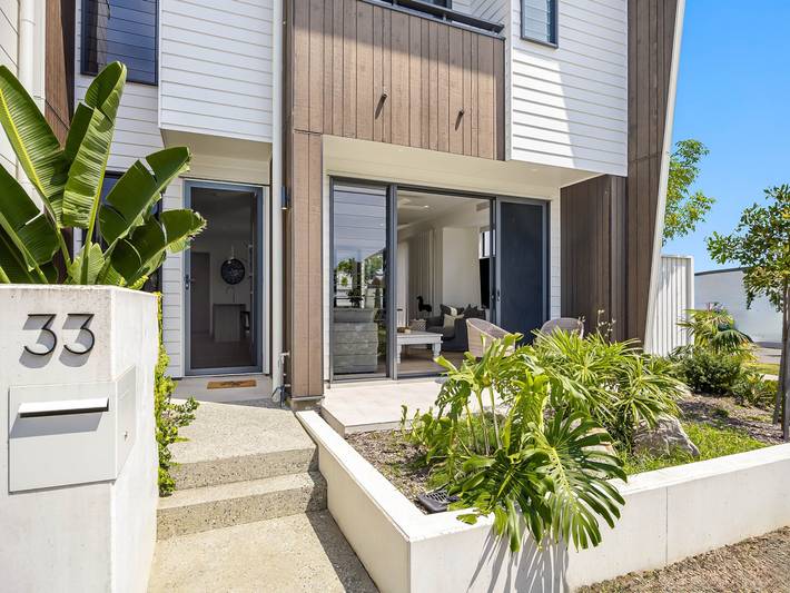 Apartamento entero, Impresionante casa de 3 dormitorios en Bokarina, a pasos de la playa in Sunshine Coast