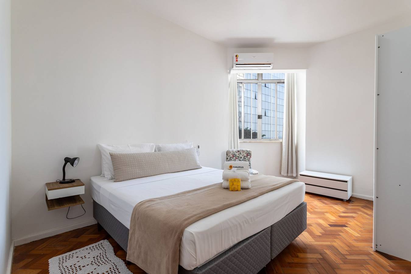 Entire apartment, 3 minutes from Leme beach | Gs501 in Leme (RJ), Rio de Janeiro