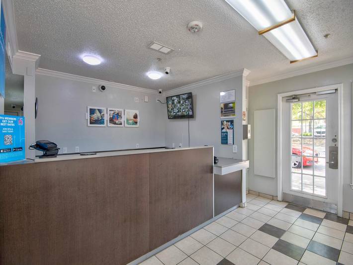 Apartamento entero, 1 cama tamaño queen | Baño adaptado para personas co in Austin, Condado de Travis