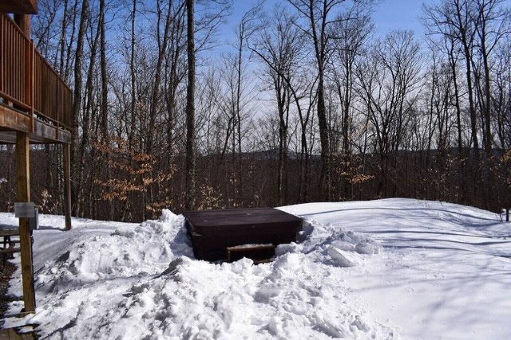 Le Montagnard # 057; Majestätisches Blockhaus im Wald und nur 20 Minuten vom Mont-Tremblant entfernt in Labelle, Québec