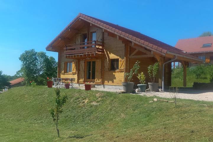 Chalet pour 6 personnes, avec balcon et jardin, animaux acceptés