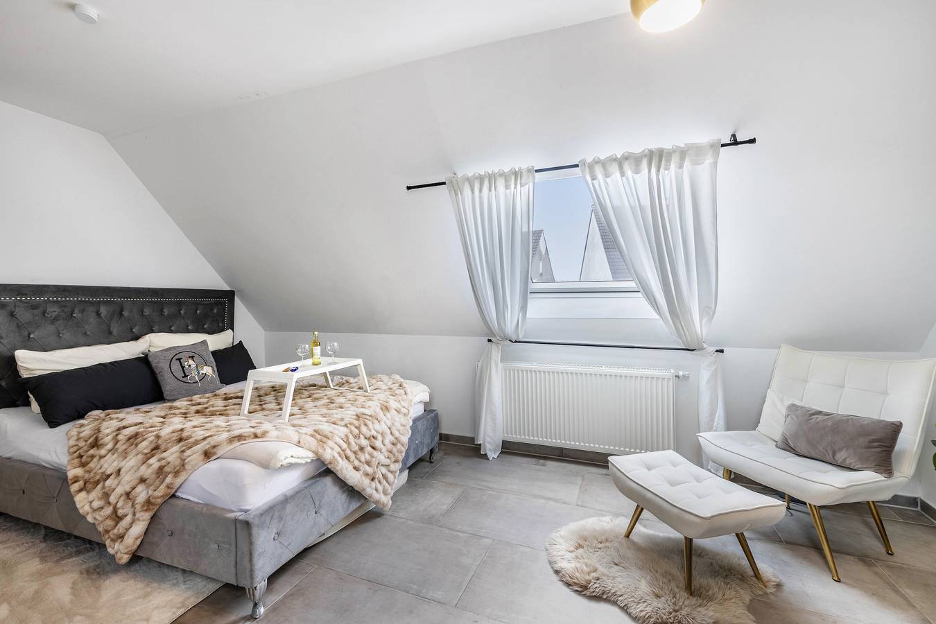 Ganze Wohnung, Ferienwohnung 'Deluxe' mit Wlan und Klimaanlage in Duisburg, Niederrhein