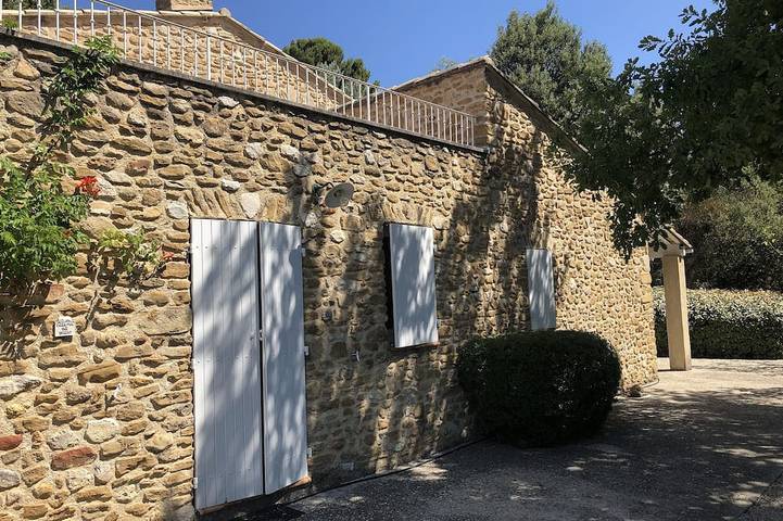 Location de vacances pour 6 personnes, avec Terrasse et Jardin à Piégon