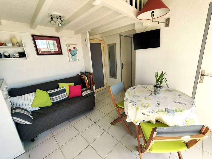 Gîte pour 5 personnes, avec Terrasse et Piscine dans Plage Richelieu