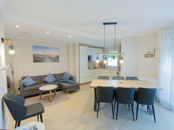 Ferienhaus für 9 Personen, mit Sauna und Terrasse sowie Garten in Dangast