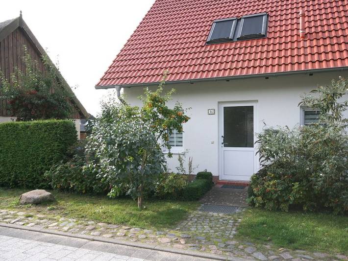 Ferienhaus für 6 Personen, mit Terrasse und Garten in Koserow